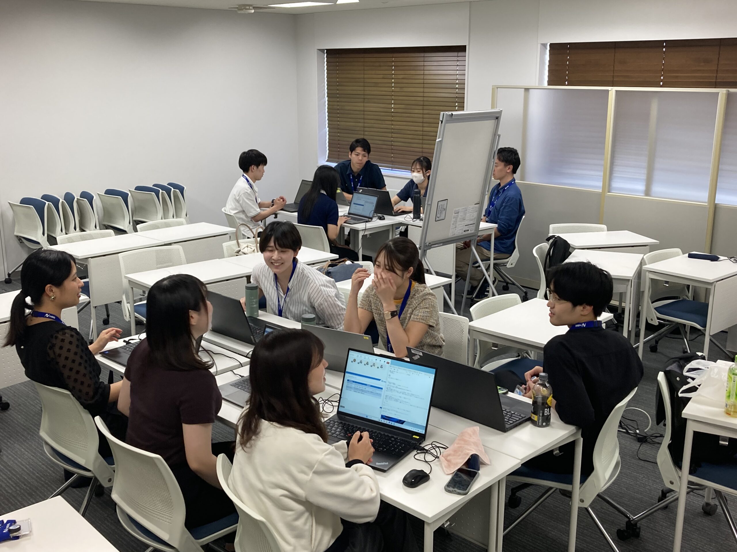 2025.7.24 新人研修帰社日。現場配属後、初めての新人帰社日。久々に本社で同期と再会。

