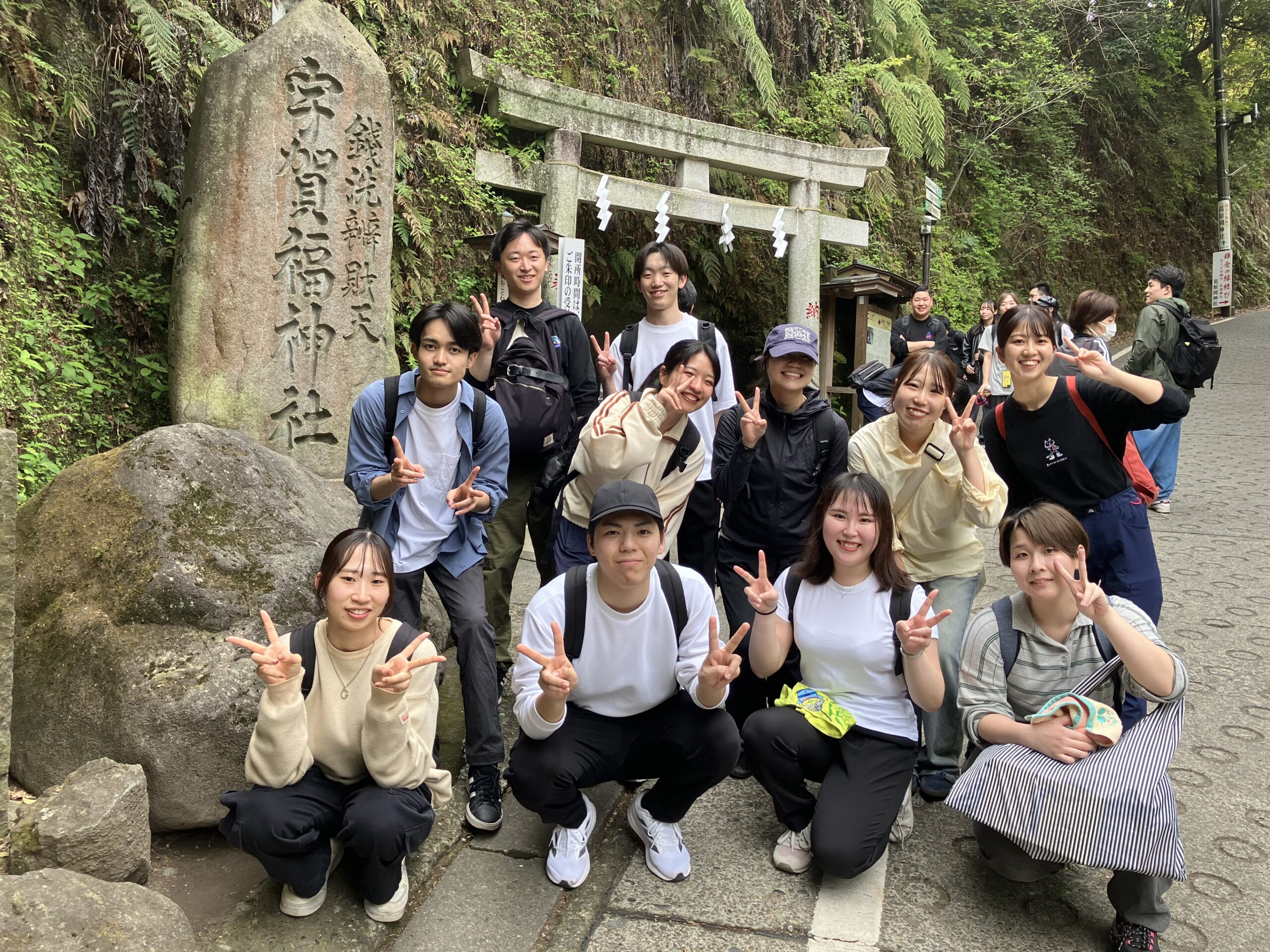 2025.4.14 新人アクティブ研修。鎌倉をハイキングしたり、鶴岡八幡宮や大仏観光をしました。